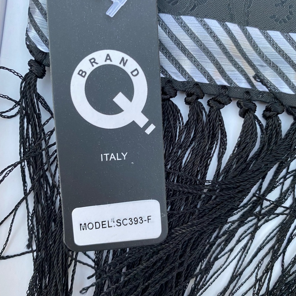 2/$45 NWT Brand Q fancy scarf - Picture 4 of 5